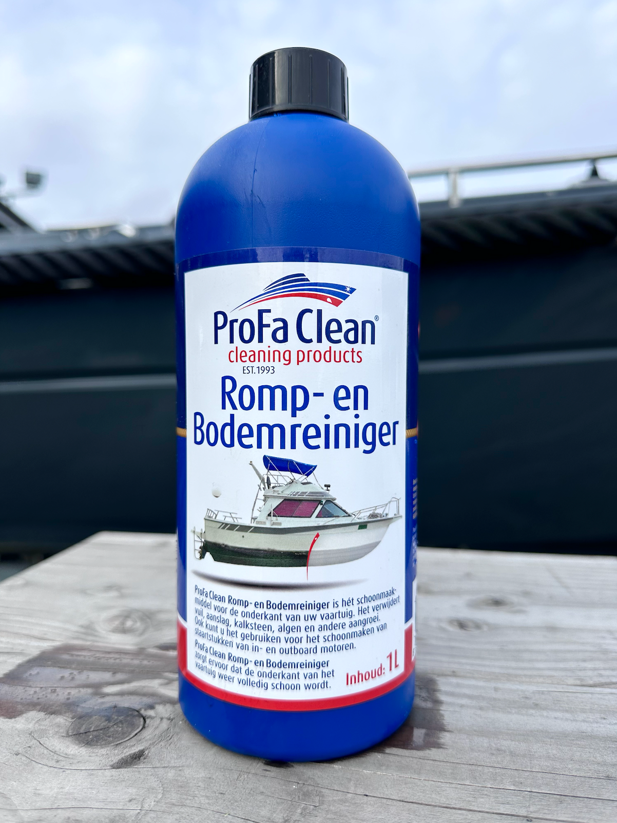 Hull and bottom cleaner (1L) - Thoroughly and easily cleans your underwater ship